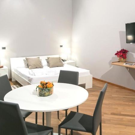 Chiossone Suites Genoa Bagian luar foto