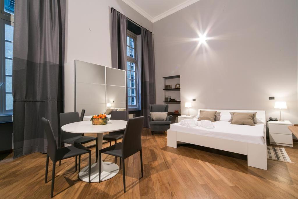 Chiossone Suites Genoa Bagian luar foto
